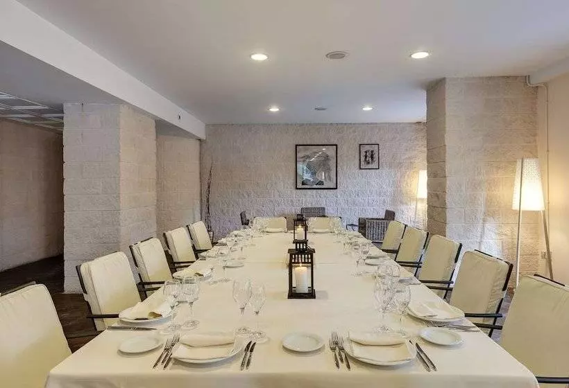 هتل Occidental Aran Park