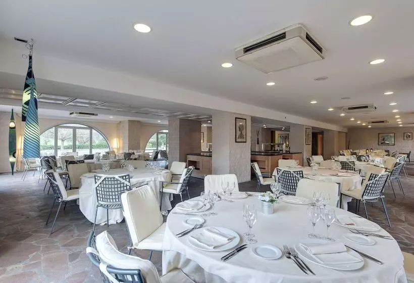 هتل Occidental Aran Park