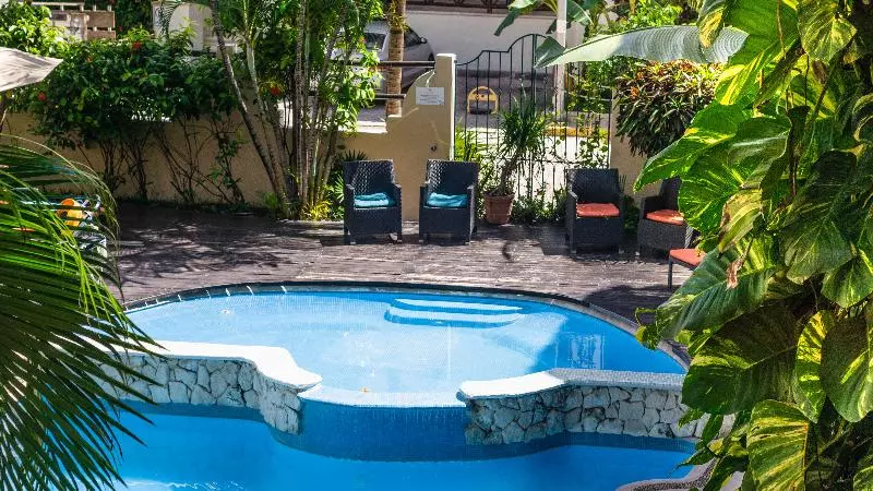 هتل Riviera Del Sol