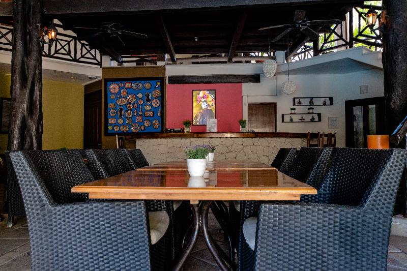 호텔 Riviera Del Sol