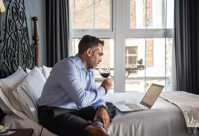 هتل Zocalo Central & Rooftop Mexico City