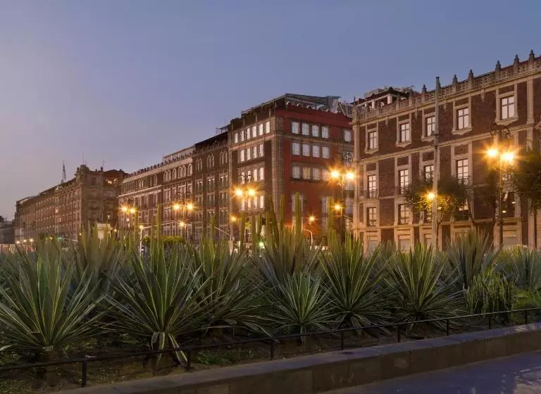 هتل Zocalo Central & Rooftop Mexico City