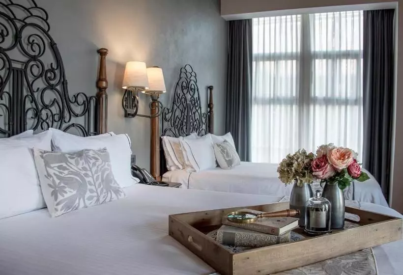 هتل Zocalo Central & Rooftop Mexico City