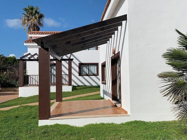 Nuramar Resort & Villas