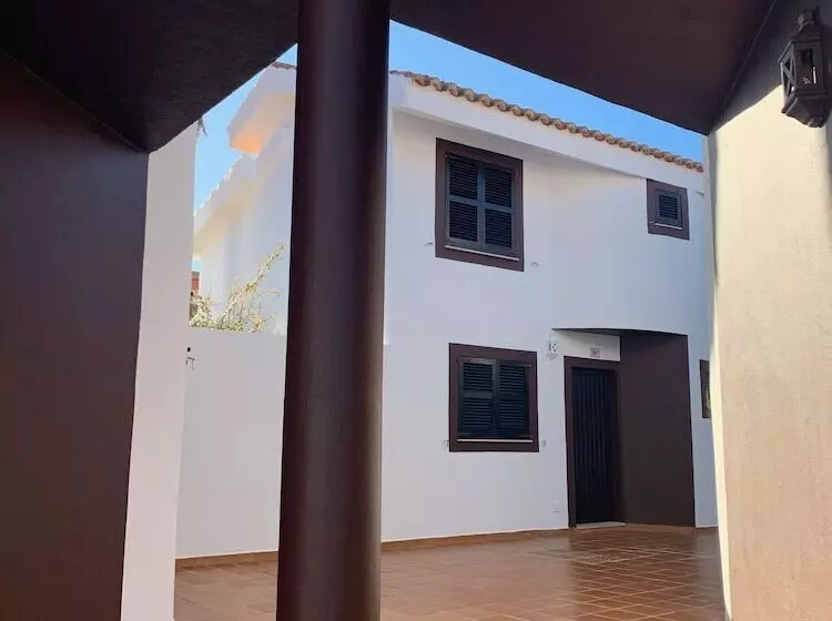 Nuramar Resort & Villas