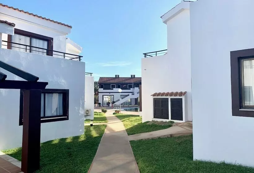 Nuramar Resort & Villas