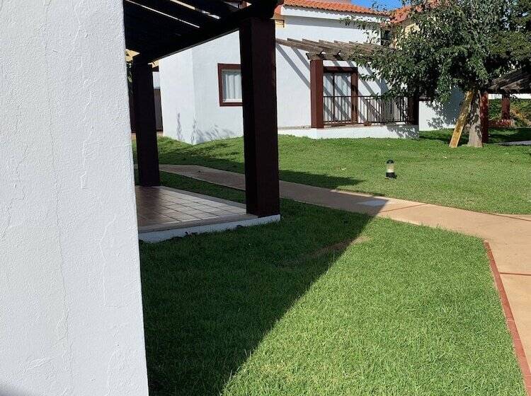 Nuramar Resort & Villas