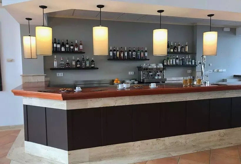 Nuramar Resort & Villas