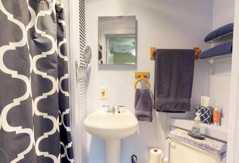 Cavalier Cottage B&b