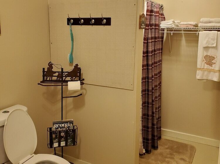 Country Aire Bed & Breakfast