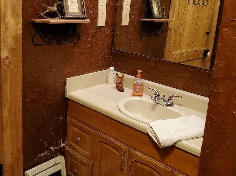 Country Aire Bed & Breakfast