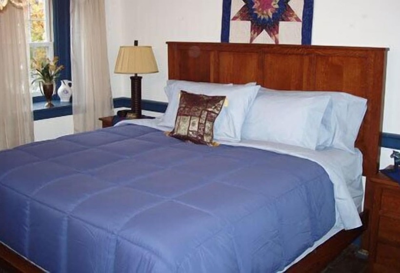 Historic Schoeneck Hotel B&b