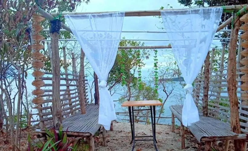 Hotelli Bolo Beach Santorini   An Isolated Secluded Private Beach Property