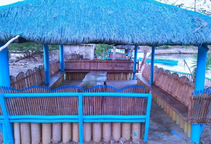 호텔 Bolo Beach Santorini   An Isolated Secluded Private Beach Property