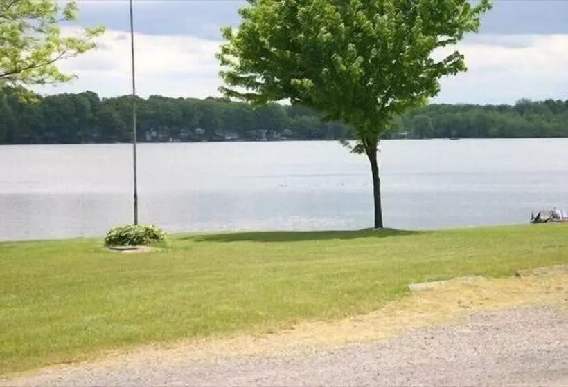 ホテル Duck Lake Campground