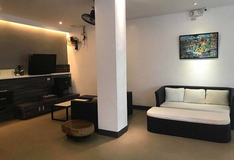 ペンション Reddoorz At Anton S Loft Designer Resort Pansol Calamba Laguna