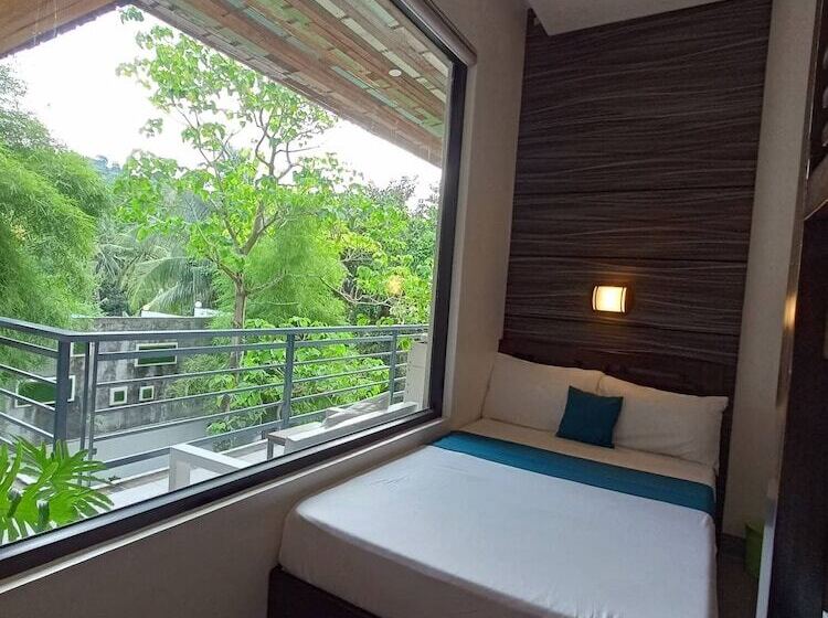 ペンション Reddoorz At Anton S Loft Designer Resort Pansol Calamba Laguna