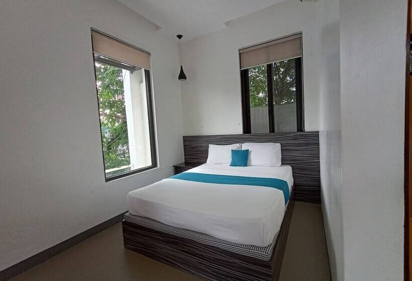 ペンション Reddoorz At Anton S Loft Designer Resort Pansol Calamba Laguna