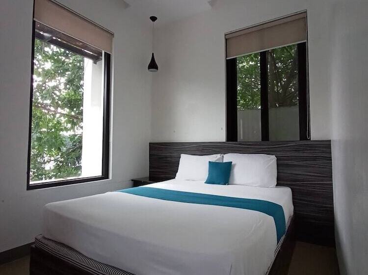 ペンション Reddoorz At Anton S Loft Designer Resort Pansol Calamba Laguna