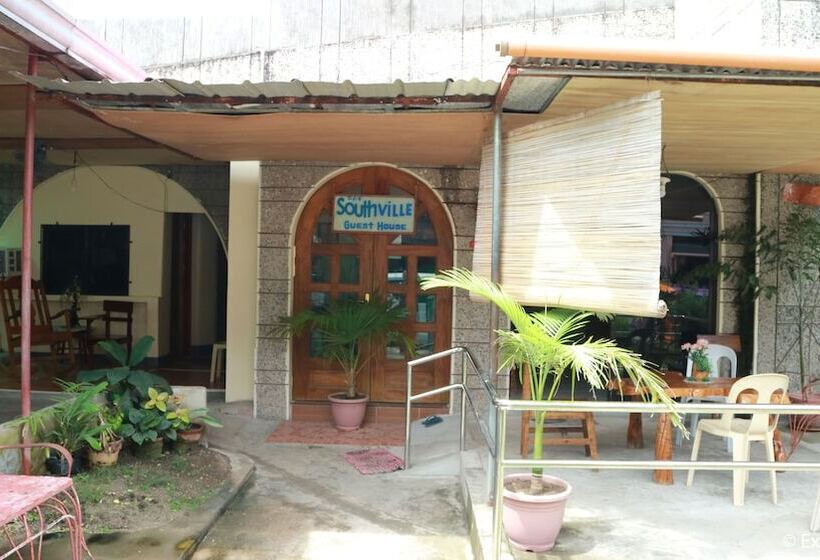 פנסיון Djv Southville Guest House