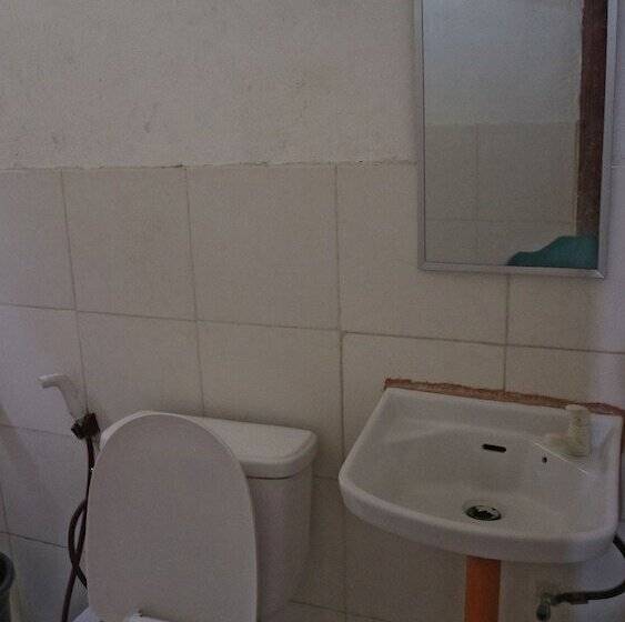 פנסיון Djv Southville Guest House