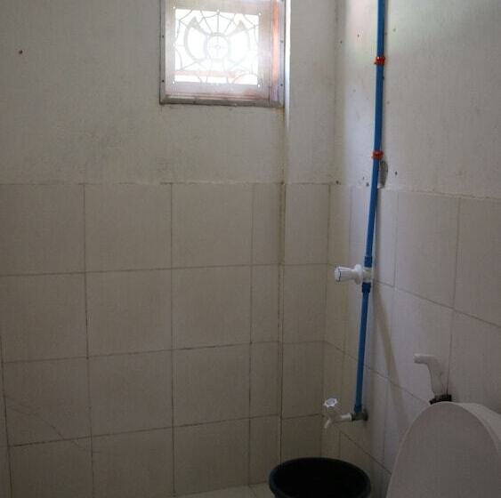 פנסיון Djv Southville Guest House