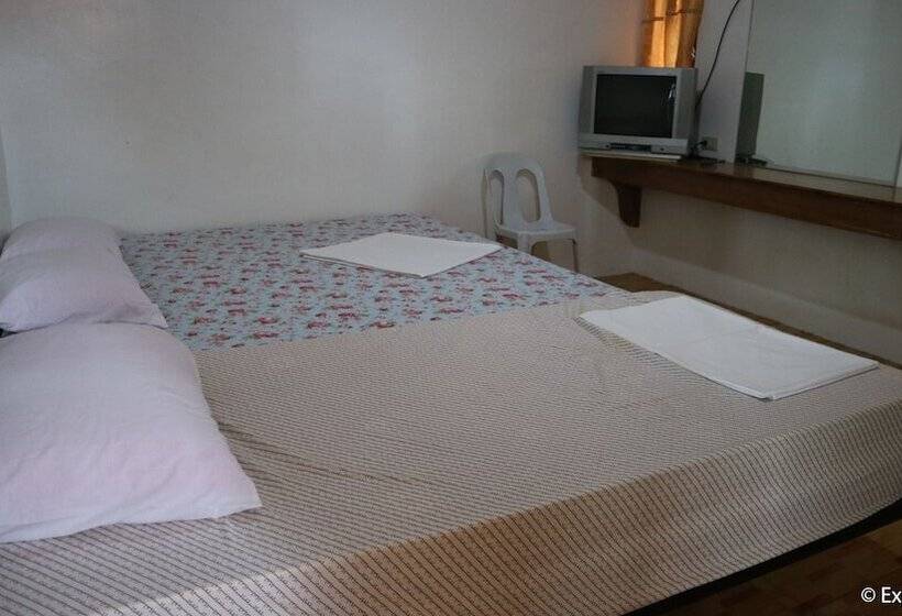 פנסיון Djv Southville Guest House