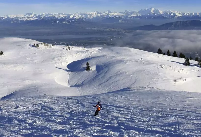 ホテル Ibis Budget Geneve Saint Genis Pouilly