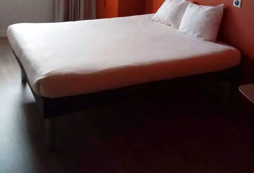 ホテル Ibis Budget Geneve Saint Genis Pouilly