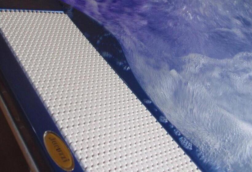 Отель Le Portail En Marais Poitevin   Demeures Et Châteaux