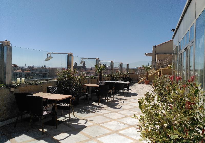 فندق Alameda Palace