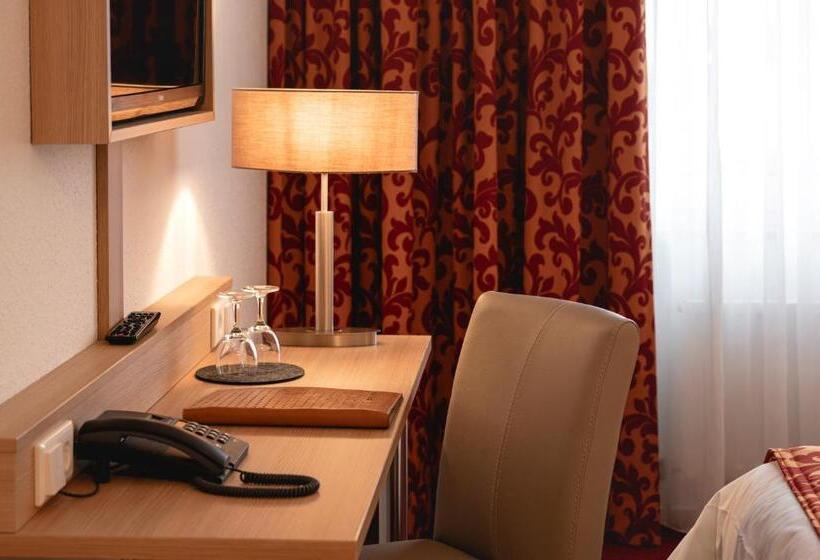 בית מלון כפרי Astra