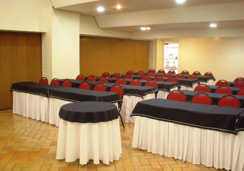 هتل Blue Tree Garden Bauru