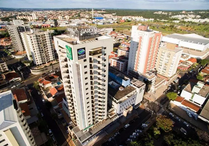 בית מלון כפרי Blue Tree Garden Bauru