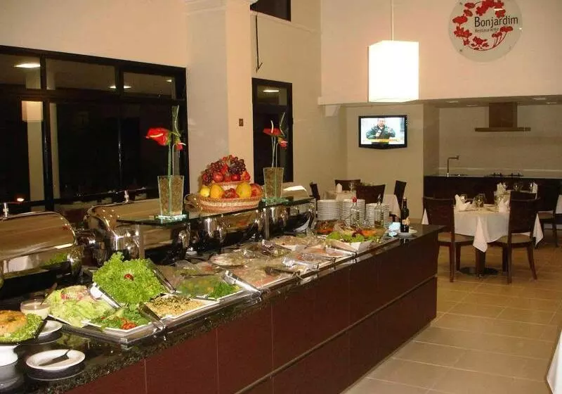 בית מלון כפרי Blue Tree Garden Bauru