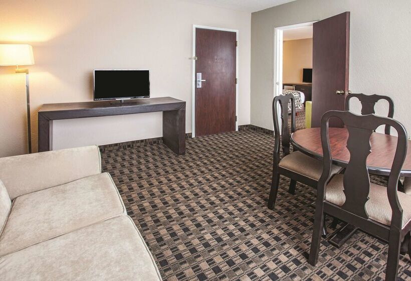 Chn Hotel Monterrey Norte, Trademark Collection By Wyndham