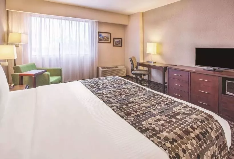 Chn Hotel Monterrey Norte, Trademark Collection By Wyndham