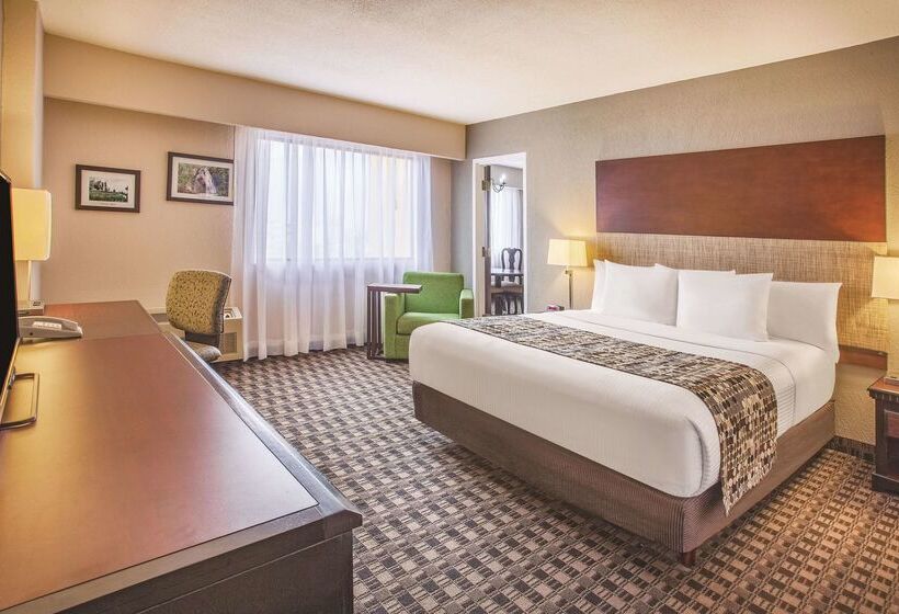 Chn Hotel Monterrey Norte, Trademark Collection By Wyndham