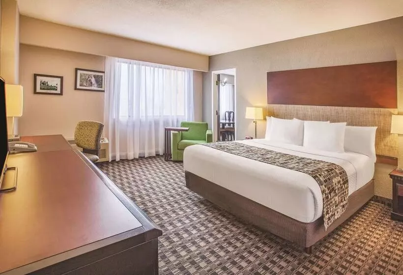 Chn Hotel Monterrey Norte, Trademark Collection By Wyndham