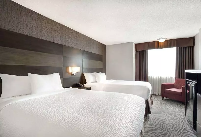 ホテル Days Inn By Wyndham Calgary South