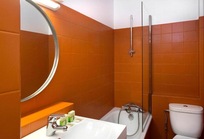 فندق De L Octroi