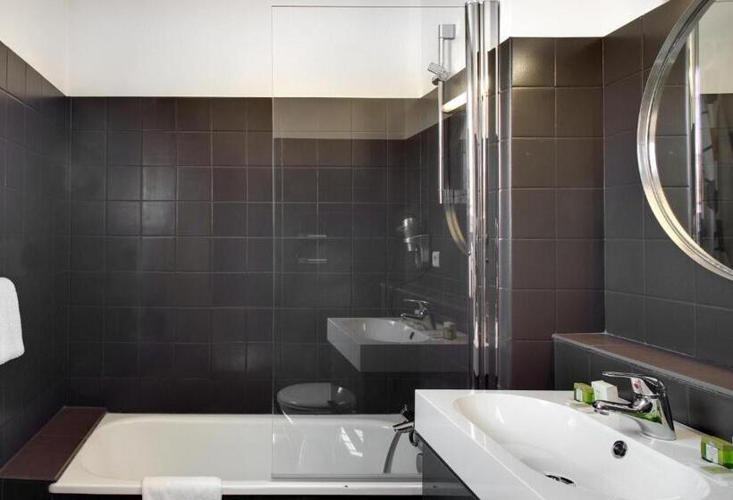 فندق De L Octroi