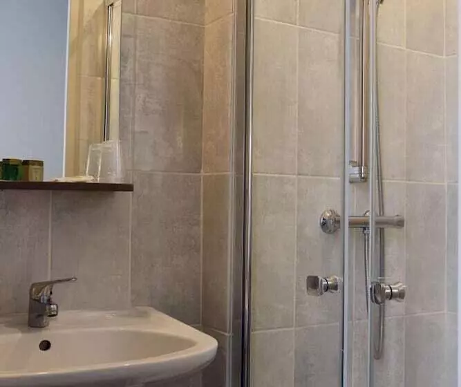 Logis Hotel & Restaurant De La Place