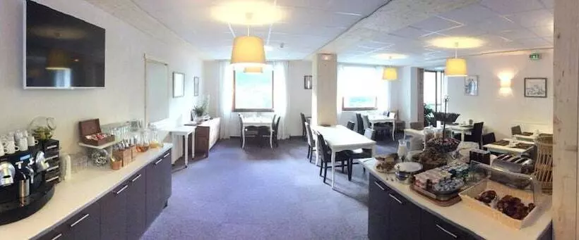 בית מלון כפרי Hôtel Cristol