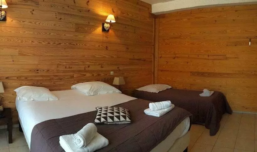 בית מלון כפרי Hôtel Cristol