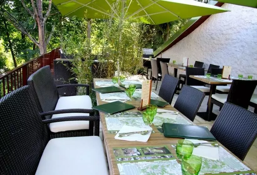 فندق Logis Le Cantarel