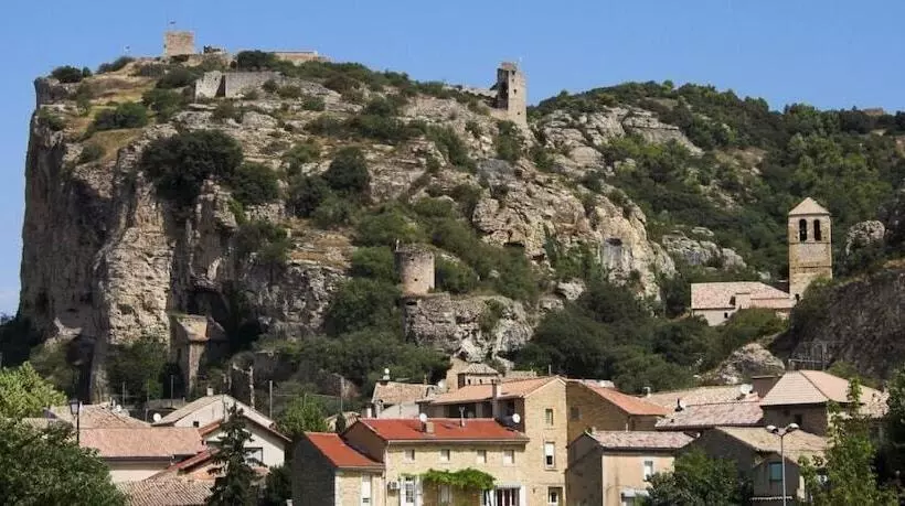 בית מלון כפרי Le Chêne Vert