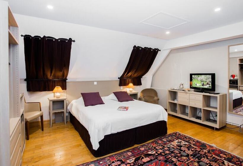 ホテル Le Logis De Brionne