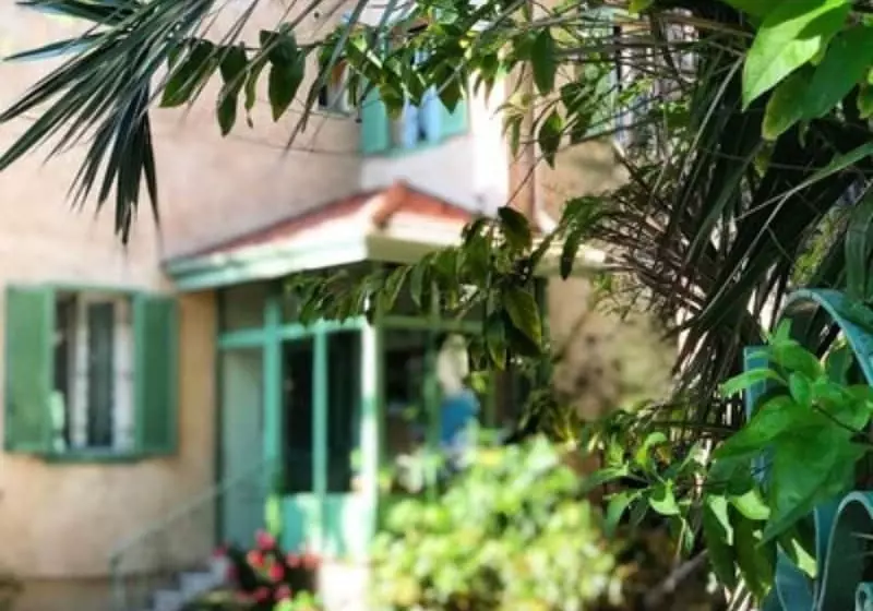 בית מלון כפרי Le Ponteil