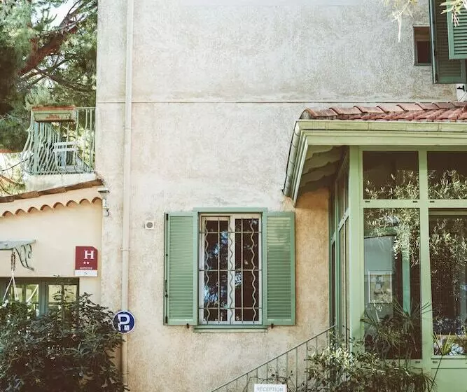 בית מלון כפרי Le Ponteil